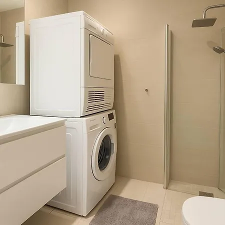 Apartment Modern 4 Guests Comfortable Bed And Sofa Bed *